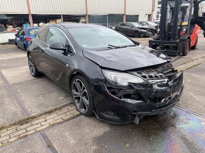 Opel Astra J GTC 2.0 CDTI 16V ecoFLEX Schrottauto (2012, Schwarz)