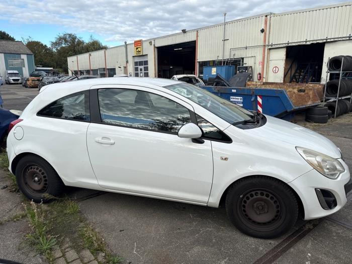 Opel Corsa D 1.3 CDTi 16V ecoFLEX Vehículo de desguace (2012, Blanco)