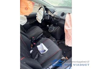 Mazda 2 1.3 16V S-VT Vehículo de desguace (2014, Negro)