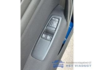 Renault Megane IV 1.2 Energy TCE 100 Samochód złomowany (2018, Bialy)