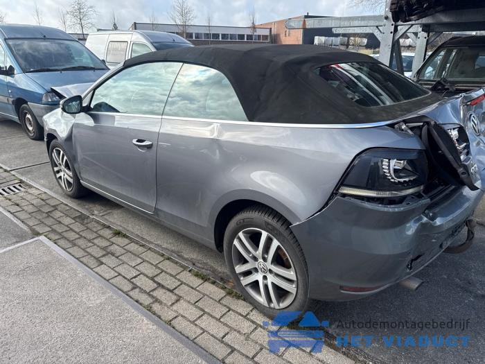 Volkswagen Golf VI Cabrio 1.6 TDI 16V BlueMotion Épave (2014, Gris)