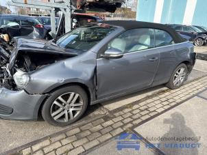 Volkswagen Golf VI Cabrio 1.6 TDI 16V BlueMotion Épave (2014, Gris)