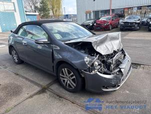 Volkswagen Golf VI Cabrio 1.6 TDI 16V BlueMotion Épave (2014, Gris)