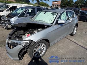 BMW 1 serie 118i 1.5 TwinPower 12V Épave (2018, Gris)