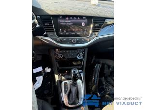 Opel Astra K Sports Tourer 1.4 Turbo 16V Vehículo de desguace (2017, Negro)