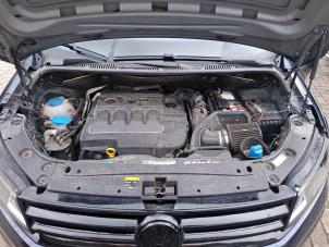 Volkswagen Caddy IV 2.0 TDI 102 Samochód złomowany (2015, LT5U)