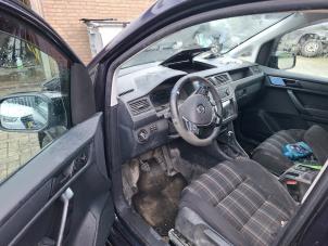 Volkswagen Caddy IV 2.0 TDI 102 Samochód złomowany (2015, LT5U)