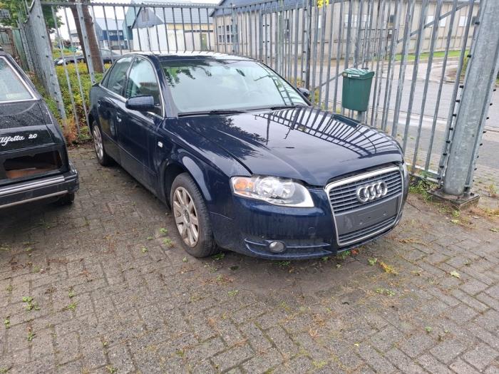 Audi A4 2.0 20V Salvage vehicle (2005)