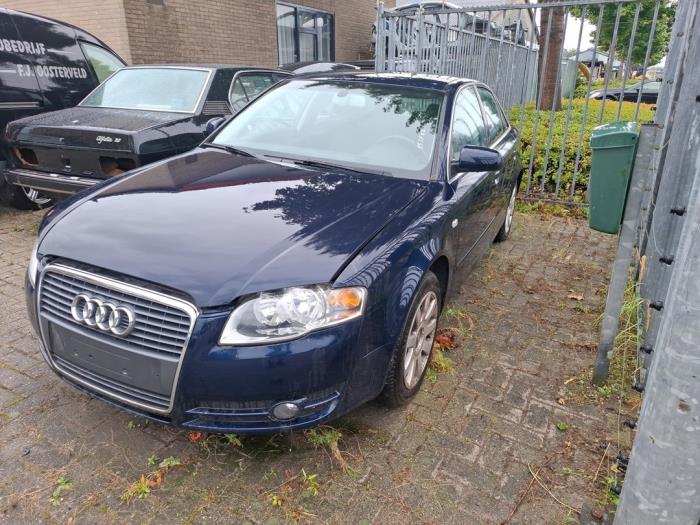 Audi A4 2.0 20V Salvage vehicle (2005)