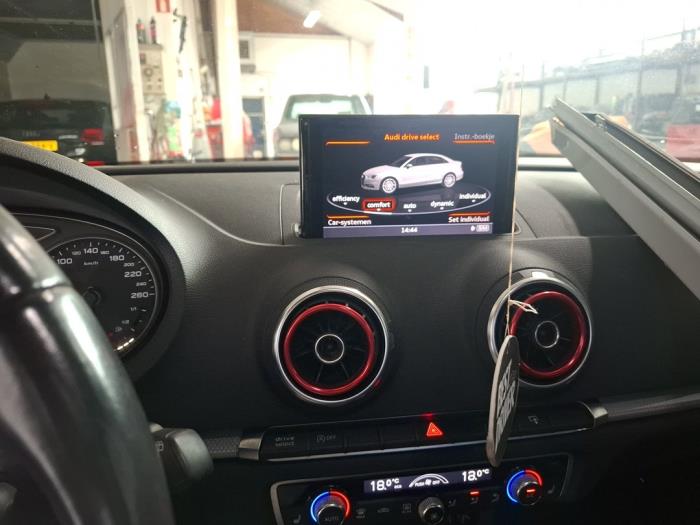 Audi A3 Limousine 2.0 TDI 16V Salvage vehicle (2014, White)