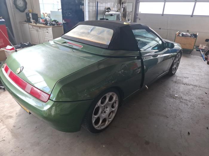 Alfa Romeo Spider 2.0 16V Twin Spark  (Rozbiórka)