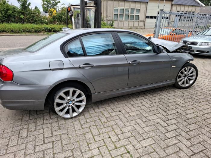BMW 3 serie 320i 16V  (Rozbiórka)