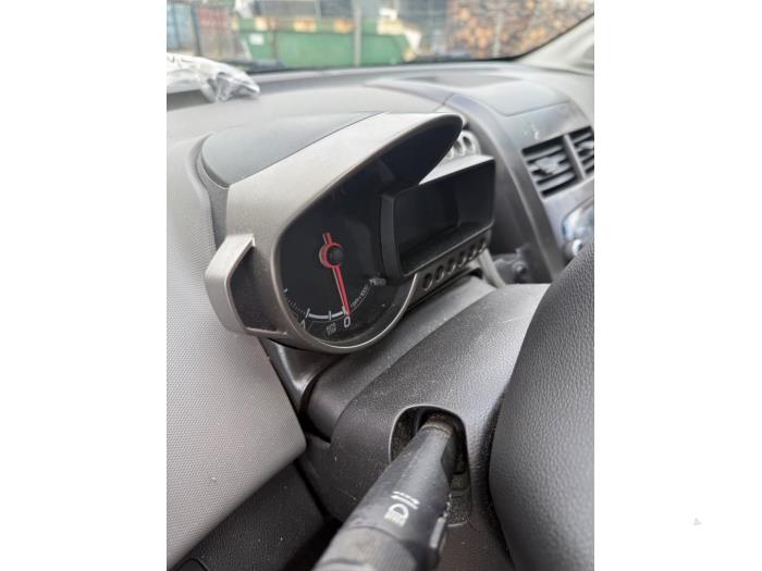 Chevrolet Aveo 1.3 D 16V Vehículo de desguace (2012, Gris)