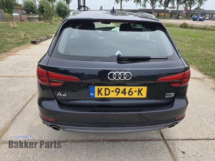 Audi A4 Avant 2.0 TFSI 16V Quattro Vehículo de desguace (2016, Azul)