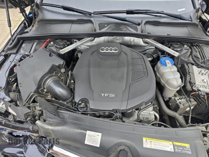 Audi A4 Avant 2.0 TFSI 16V Quattro Vehículo de desguace (2016, Azul)