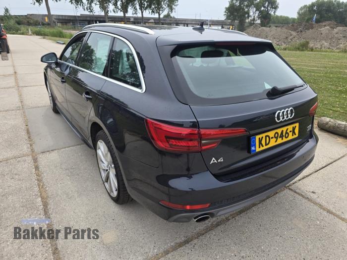 Audi A4 Avant 2.0 TFSI 16V Quattro Vehículo de desguace (2016, Azul)