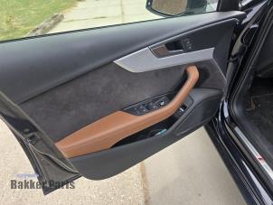 Audi A4 Avant 2.0 TFSI 16V Quattro Vehículo de desguace (2016, Azul)