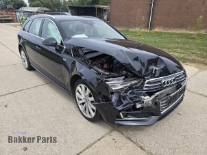 Audi A4 Avant 2.0 TFSI 16V Quattro Vehículo de desguace (2016, Azul)