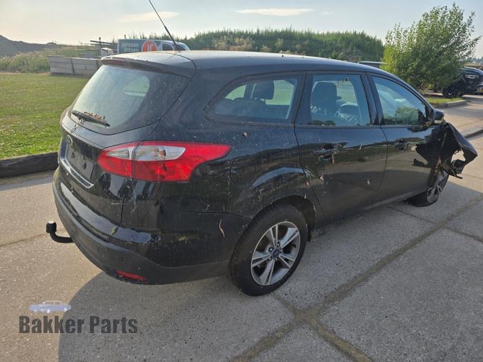 Ford Focus 3 Wagon 1.6 TDCi 115 Vehículo de desguace (2014, Negro)