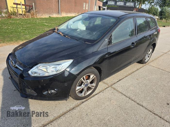 Ford Focus 3 Wagon 1.6 TDCi 115 Vehículo de desguace (2014, Negro)