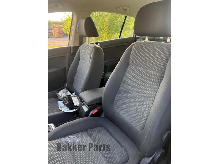 Volkswagen Golf Plus 1.4 TSI 122 16V Vehículo de desguace (2011, Gris)
