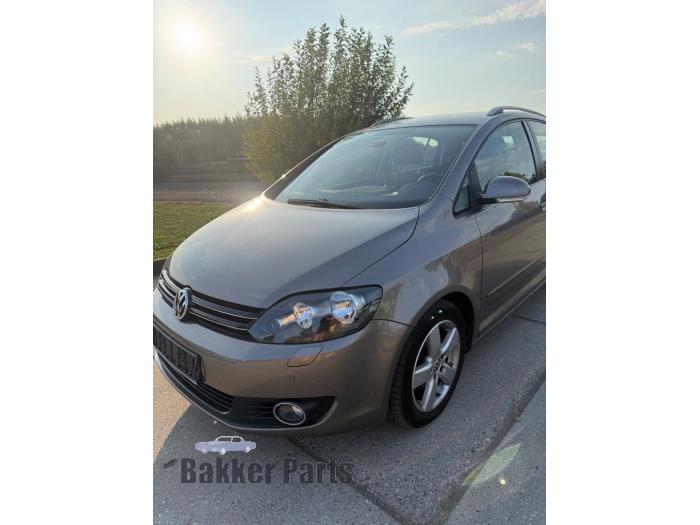Volkswagen Golf Plus 1.4 TSI 122 16V Vehículo de desguace (2011, Gris)
