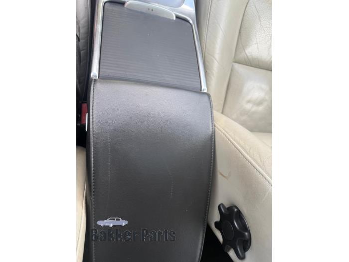 Volvo V70 1.6 T4 16V Vehículo de desguace (2011, Negro)