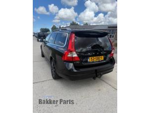 Volvo V70 1.6 T4 16V Vehículo de desguace (2011, Negro)