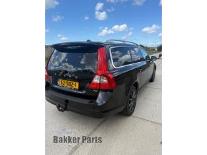 Volvo V70 1.6 T4 16V Vehículo de desguace (2011, Negro)