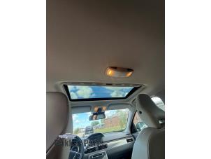 Volvo V70 1.6 T4 16V Vehículo de desguace (2011, Negro)