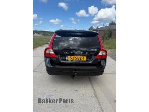 Volvo V70 1.6 T4 16V Vehículo de desguace (2011, Negro)