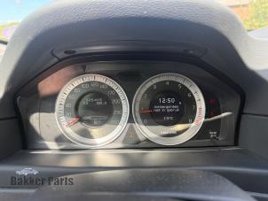 Volvo V70 1.6 T4 16V Vehículo de desguace (2011, Negro)