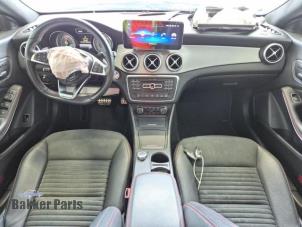 Mercedes CLA 2.0 CLA-250 Turbo 16V Vehículo de desguace (2015, Blanco)