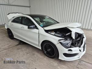Mercedes CLA 2.0 CLA-250 Turbo 16V Vehículo de desguace (2015, Blanco)