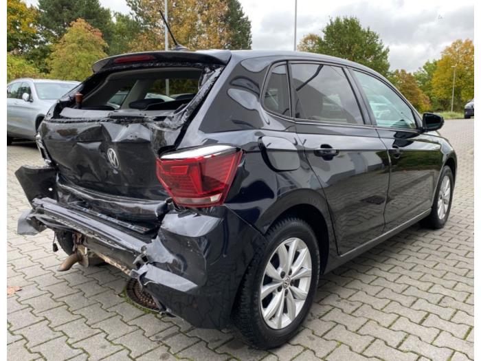 Volkswagen Polo VI 1.0 TSI 12V Skrotfordon (2018, ZWART C9X)