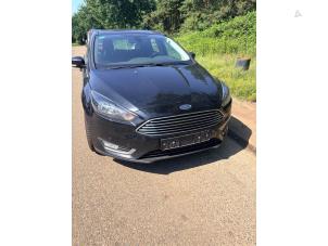 Ford Focus 3 1.0 Ti-VCT EcoBoost 12V 125 Vehículo de desguace (2014, Metálico, Negro)