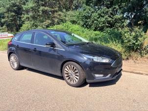 Ford Focus 3 1.0 Ti-VCT EcoBoost 12V 125 Vehículo de desguace (2014, Metálico, Negro)