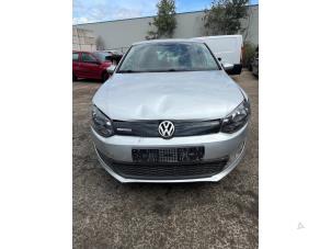 Volkswagen Polo V 1.2 TDI 12V BlueMotion Vehículo de desguace (2012, Moondust, Moonmist, Gris ratón, Gris plateado)