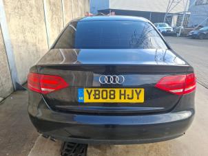 Audi A4 Épave (2008, Métallisé, Noir)