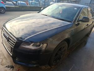 Audi A4 Épave (2008, Métallisé, Noir)